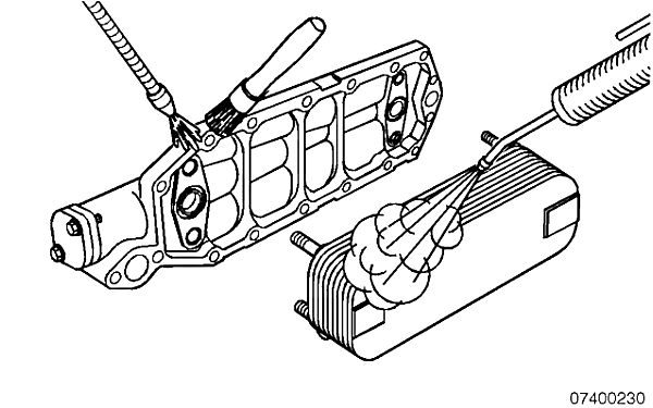 柴油機機油冷卻器清潔并吹干.png